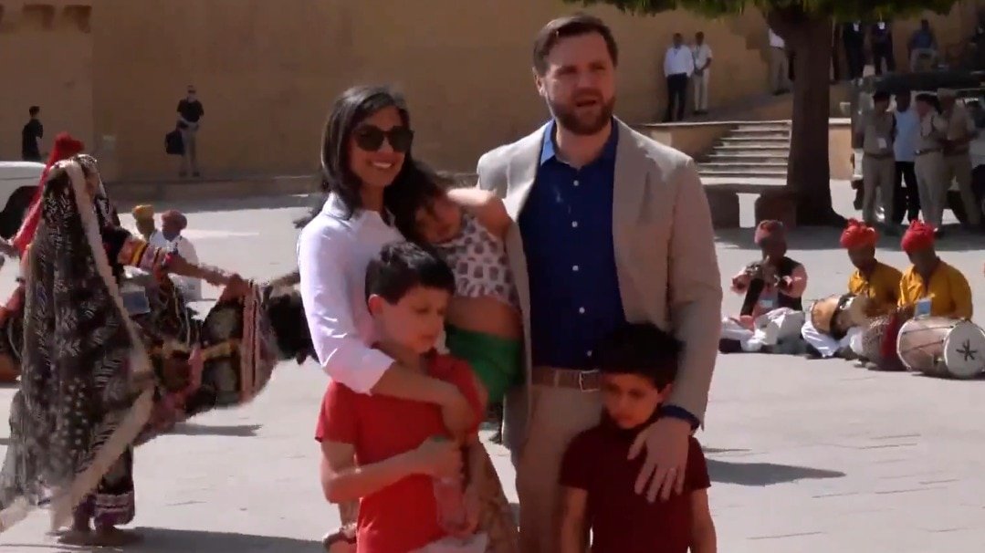 JD Vance India Visit: Us Vice President Visit Amber Fort, Receive Rajasthani Welcome