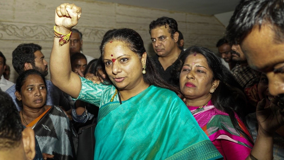 Mlc kvitha accuses brs insiiders of leaking letter written to father k chandrashekar rao, warns against bjp merger, hints she may float new party – Telangana News